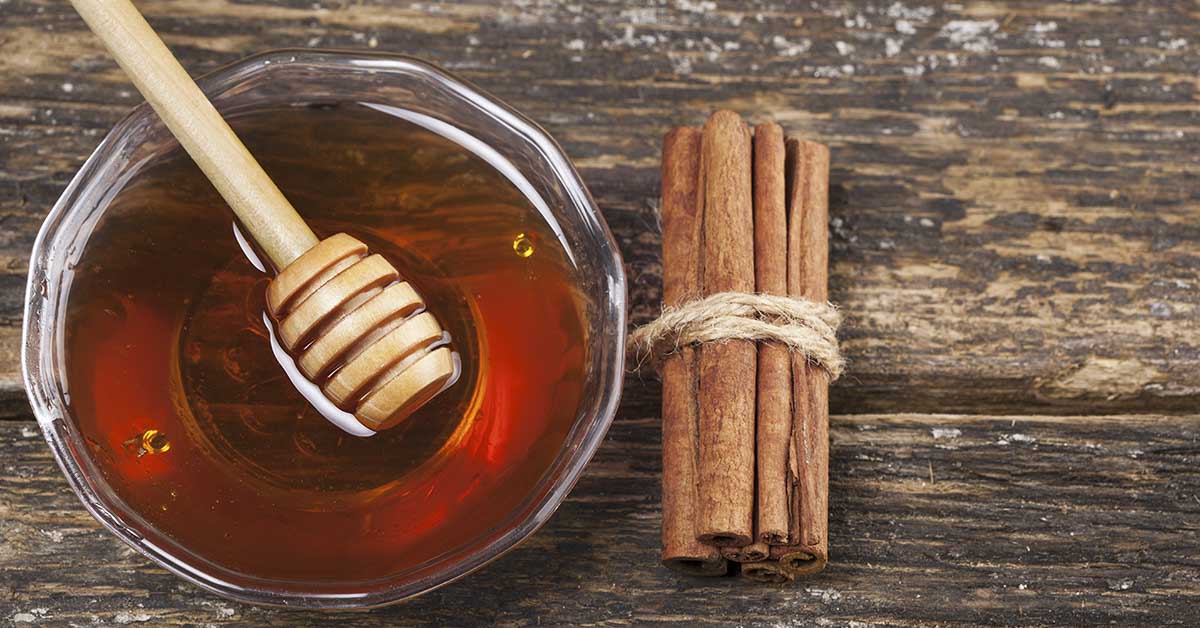 Can Honey and Cinnamon Really Heal? Science vs. Hype