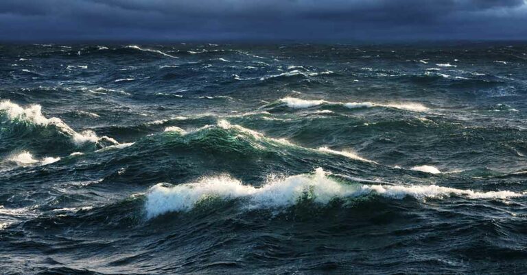 Mysterious ‘Lost City’ Discovered Deep in the Atlantic Unlike Anything on Earth - Featured image
