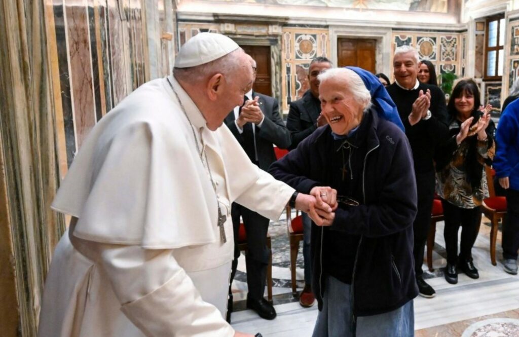 Sister Geneviève with Pope Francis