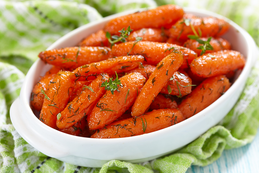 Honey Glazed Baby Carrots With Thyme And Dill
