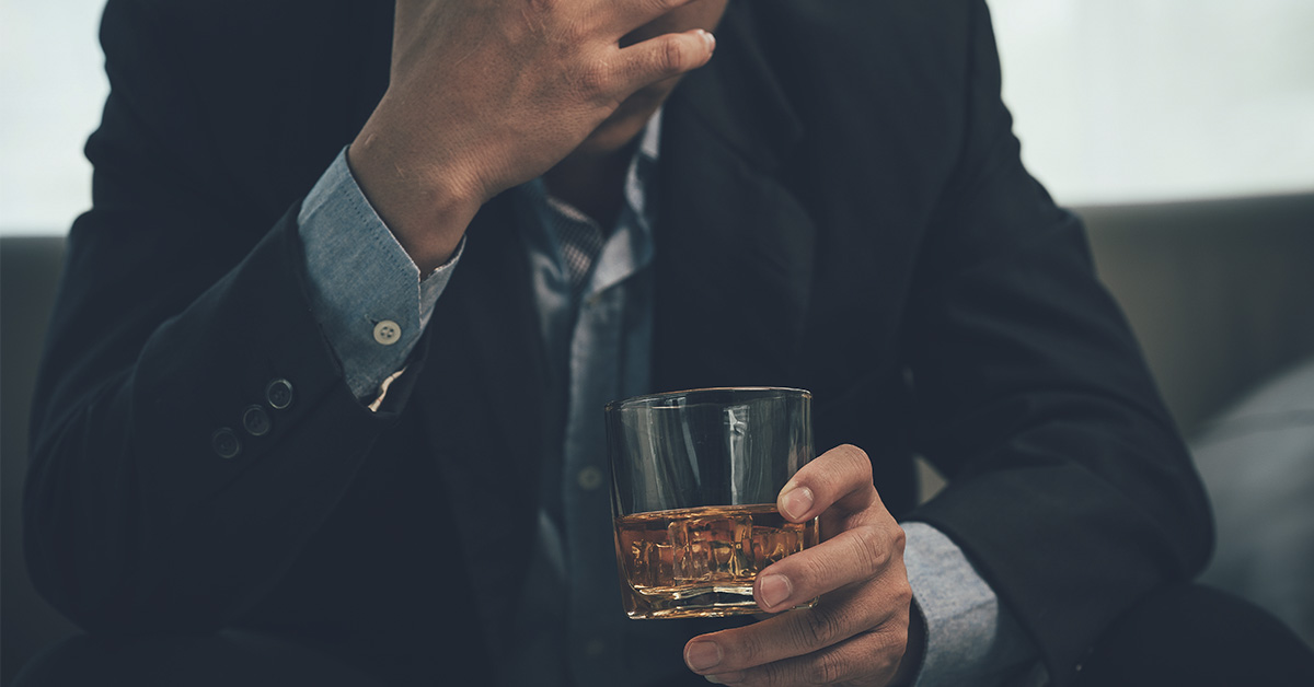 These 9 Subtle Drinking Habits Could Be More Harmful Than Bingeing