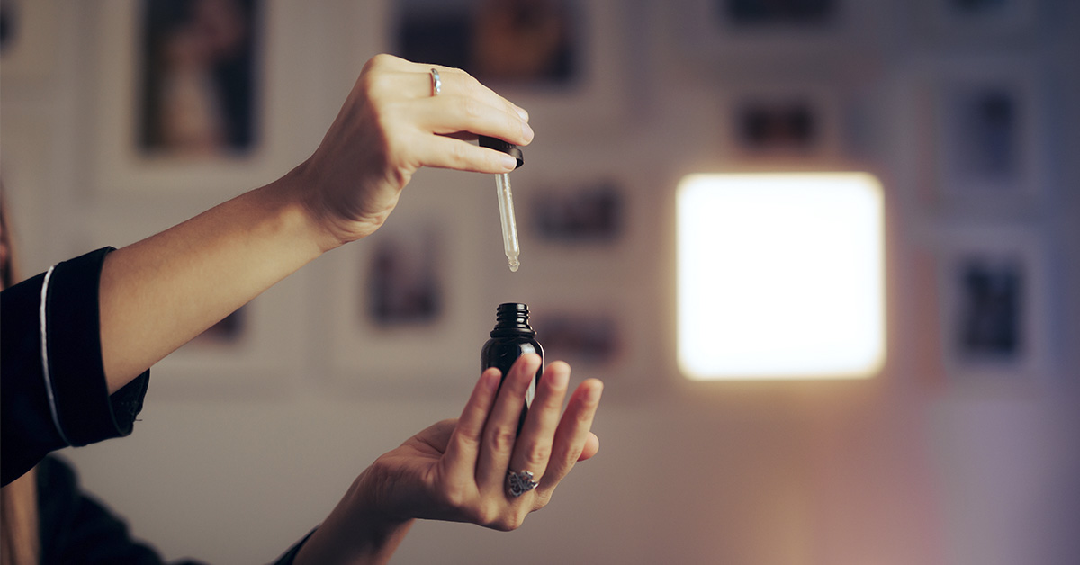 9 Essential Oils to Help You Get Some Rest