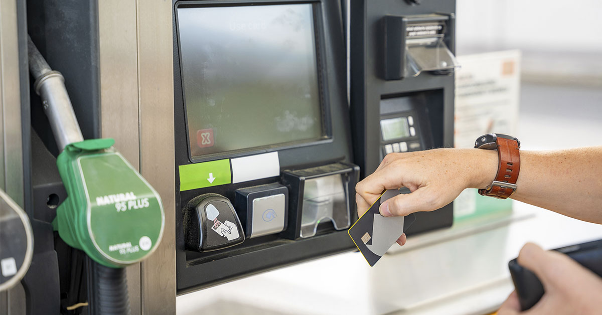 Why Using Your Credit Card for Gas Could Be Costing You More at The Pump