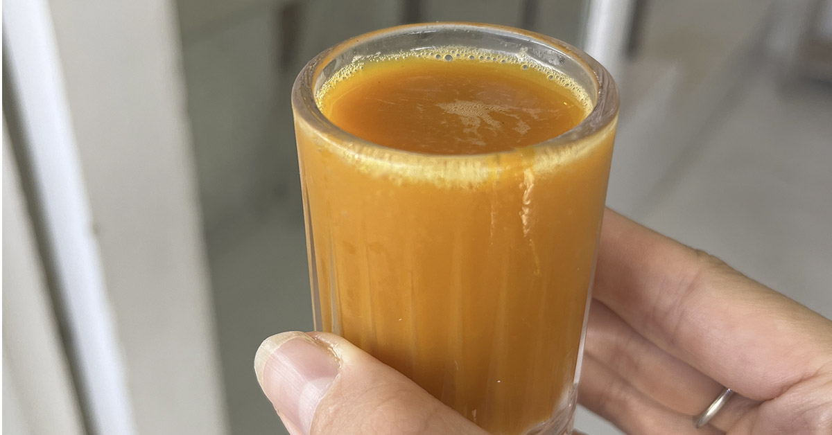 7 Possible Benefits of Taking a Daily Turmeric-Ginger Shot