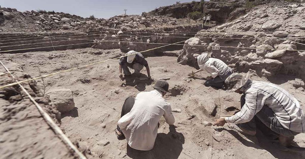 Scientists Stunned by 300,000-Year-Old Skull Unlike Any Known Human Species - Featured image