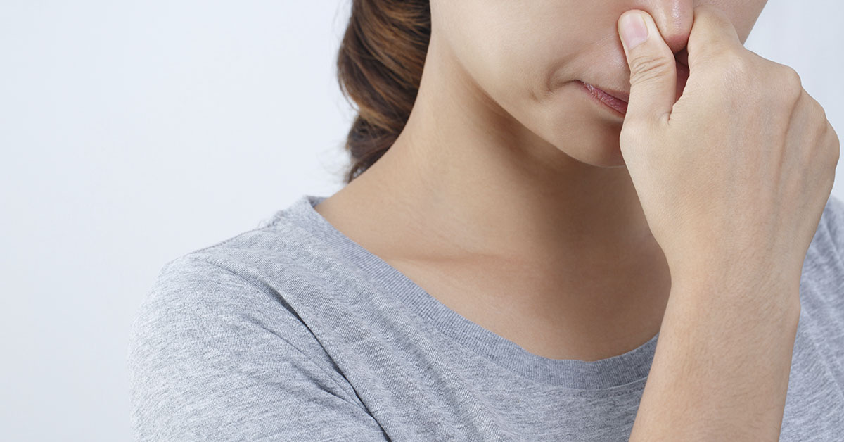 Woman Claims 7-Year Infection Began After Boyfriend Farted in Her Face