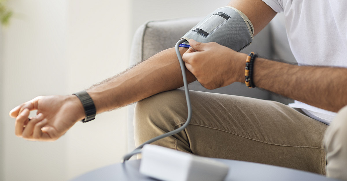 6 Key Signs Your Blood Pressure Is High, According to a Cardiologist