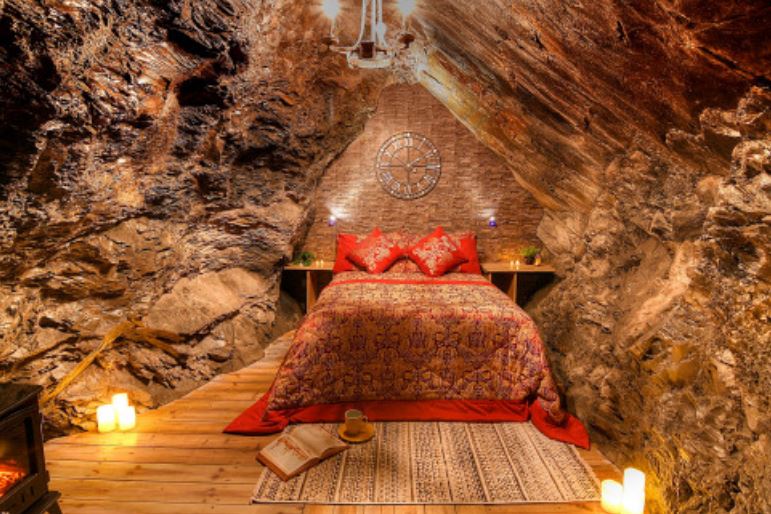 grotto room