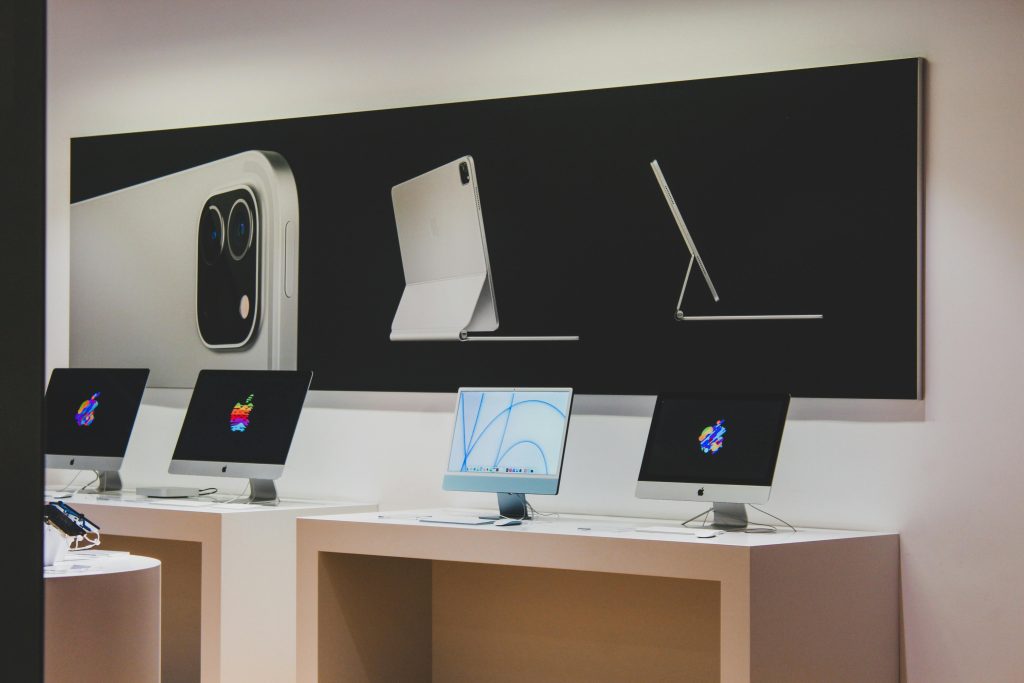 Imacs on Tables