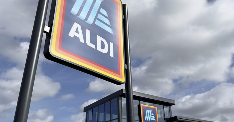 Adult Dies in Ireland After Listeria Outbreak Linked to Tesco & Aldi Meals - Featured image