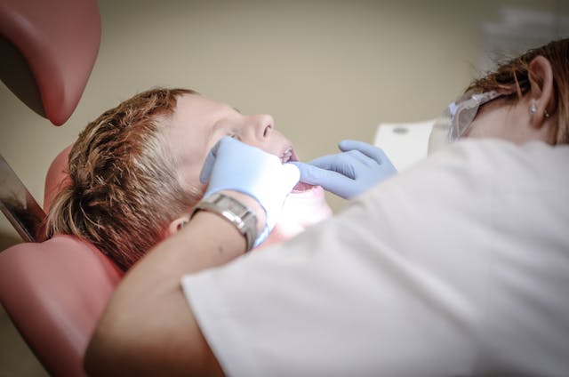 hild at dentist