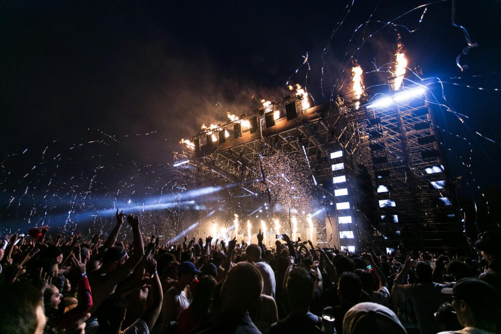 Loud concert