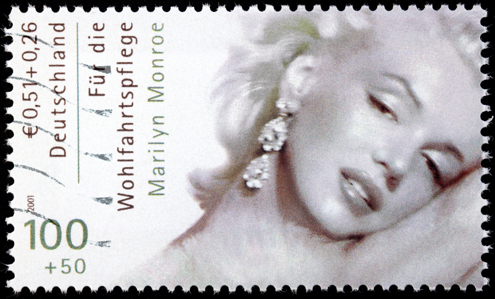 GERMANY - CIRCA 2001: A stamp printed by GERMANY shows image portrait of famous American actress, model and singer Marilyn Monroe (1926-1962), circa 2001