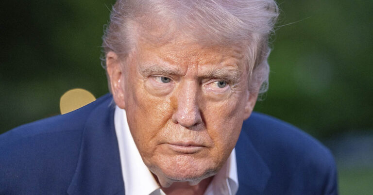 Speaker Mike Johnson Retracts Claim That Trump Acted as FBI Informant Against Epstein - Featured image