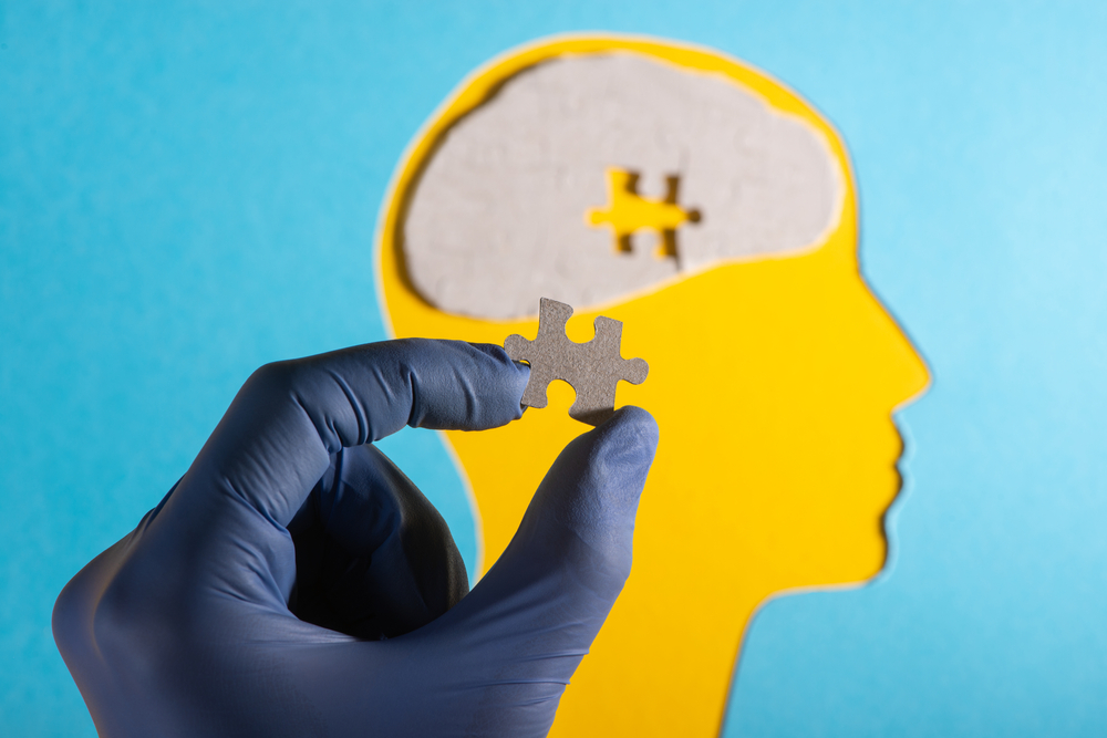 The 5 Early Behavioral Changes That Signal Signs of Dementia