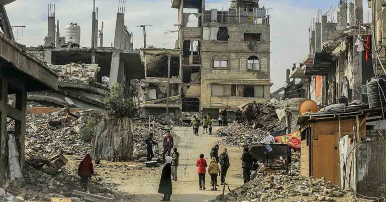‘Doctor Who’ Star Says Gaza Peace Deal Changed Her View of Trump - Featured image
