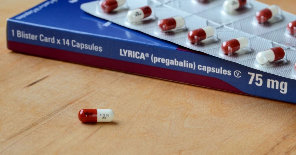 Study Links Common Painkiller to Increased Heart Failure Risk in Seniors - Featured image