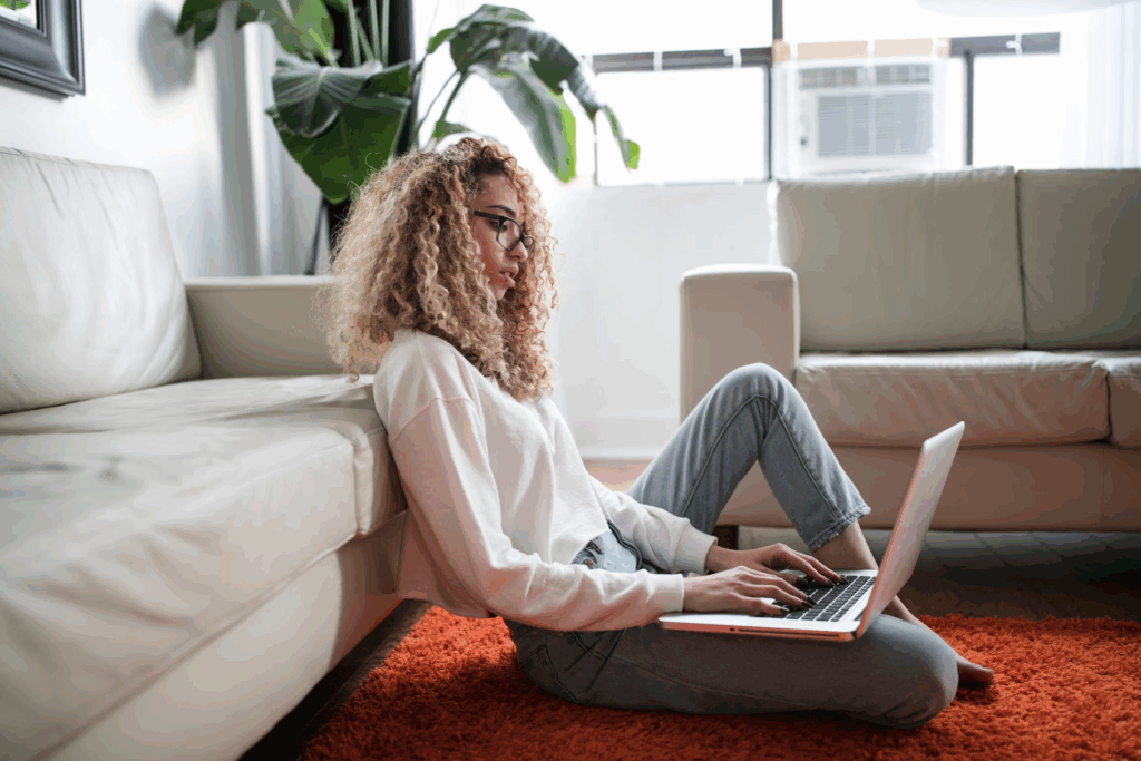 Caption: Delayed responses prevent escalation and model maturity. Image Credit: Unsplash