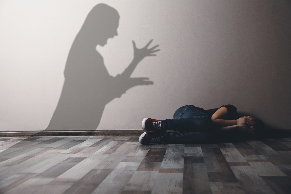 8 Things Only Someone Raised by an Emotionally Abusive Mom Will Understand