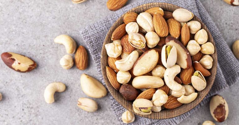 Which Nuts Nourish Your Brain? 4 to Avoid and 4 to Eat - Featured image