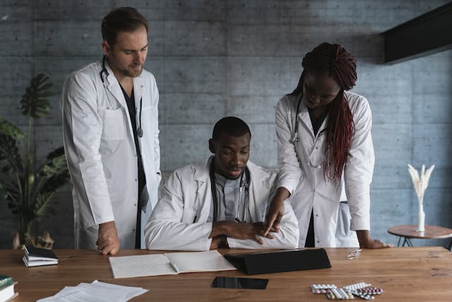 doctors in discussion