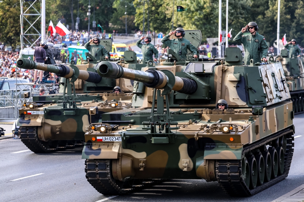 Warsaw, Poland, August 15, 2024. Polish servicemen present  Korean K9 Thunder self-propelled gun-howitzers  on Wislostrada in the centre of Warsawduring a military parade on Polish Army Day.