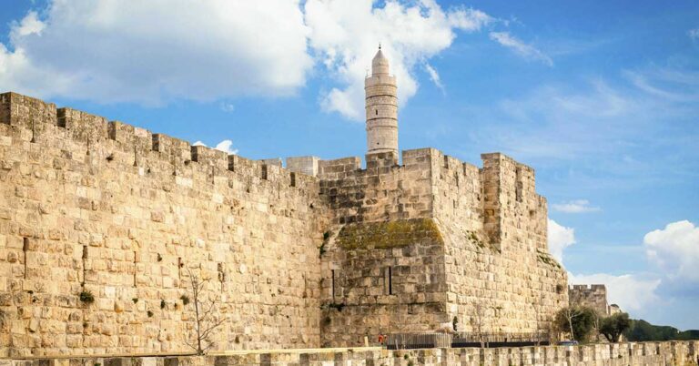 Ancient Assyrian Inscription Found in Jerusalem May Reveal Truth Behind Biblical Story - Featured image