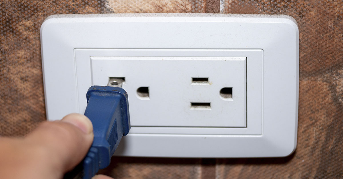 8 Electronics You Must Unplug Before a Thunderstorm