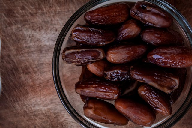 dates in a jar