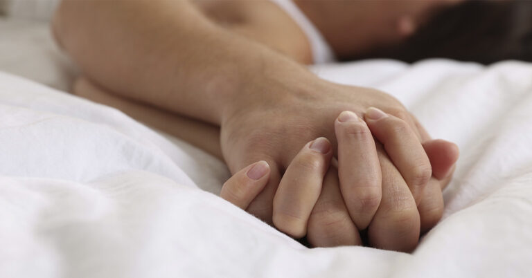 Medical Expert Raises Concerns About Sitophilia Sex Trend - Featured image