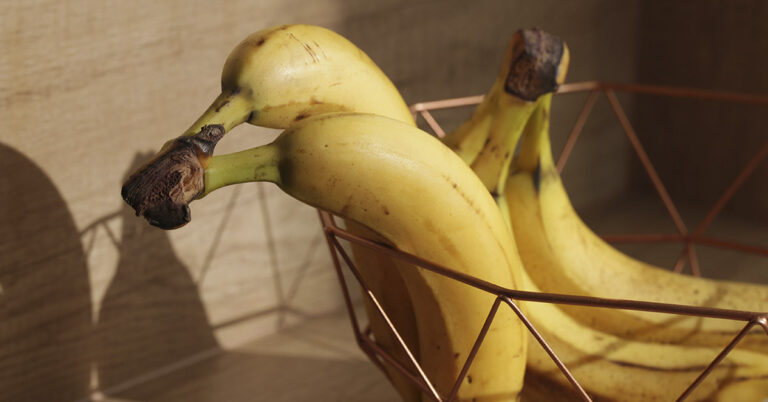 Do Bananas Really Spike Blood Sugar? The Answer May Surprise You - Featured image