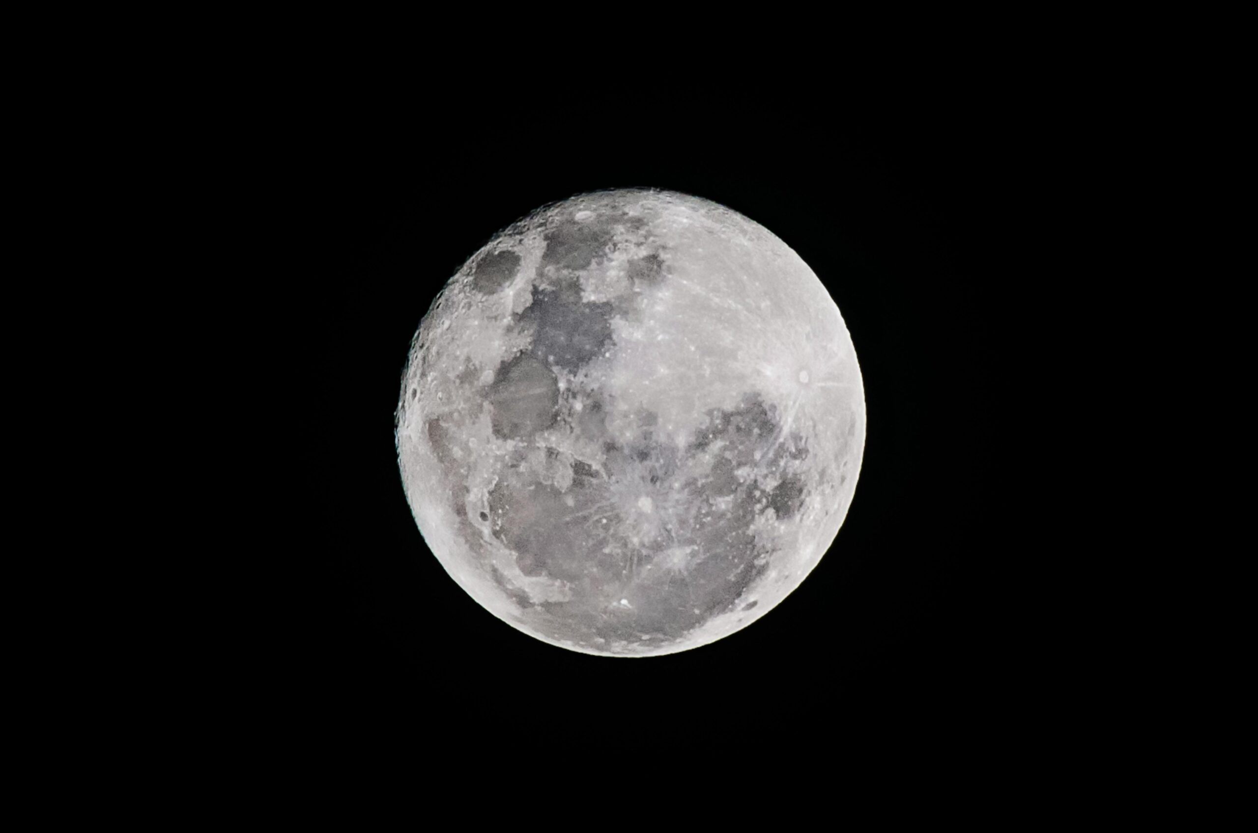 5+ Things Artemis II Found On The Far Side Of The Moon