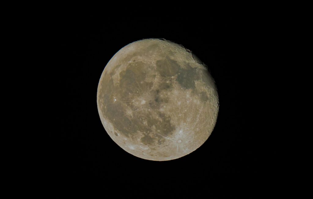 Full Moon in Sky