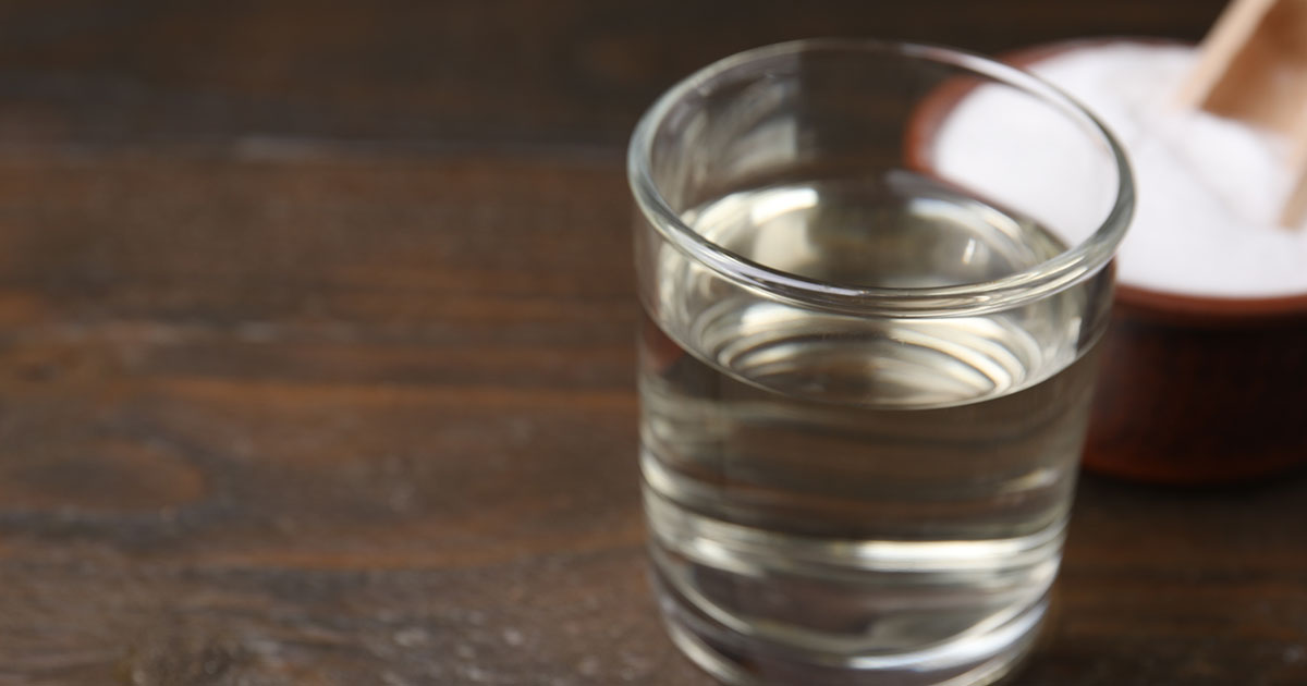 13 Innovative Ways To Use Salt and Vinegar Around The Home