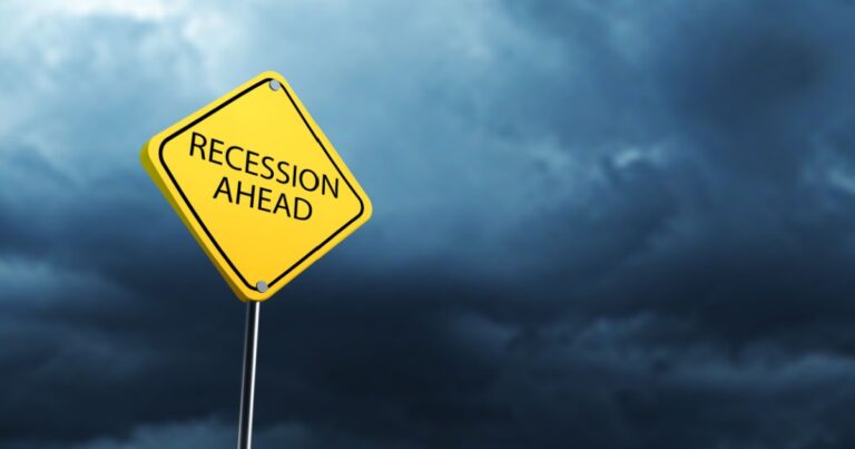 5 Red Flags of Recession Everyone Should Watch Out For in 2026 - Featured image