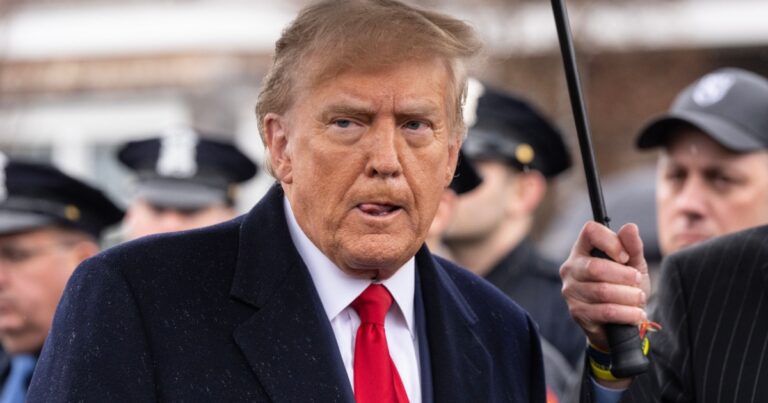 Trump Insider Trading Scandal: What the Oil Trades Reveal - Featured image