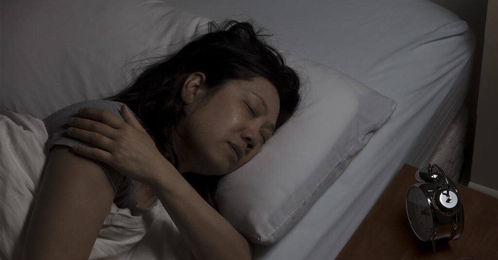 5 Surprising Reasons You Have Shoulder Pain at Night - Featured image