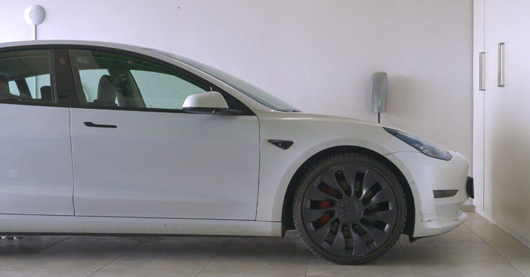 Two Teslas, 500 Miles a Week: Couple Stunned After Real Electricity Bill Revealed - Featured image