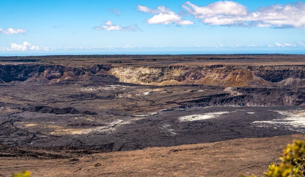 Halemaʻumaʻu Crater View from Kīlauea Iki Overlook, Hawaii Volcanoes National Park