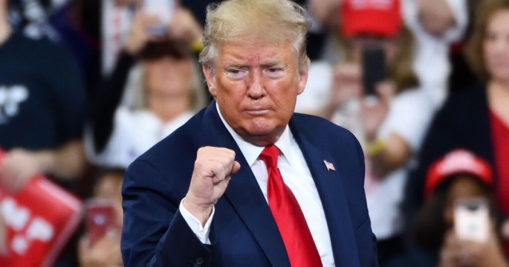 Doctors Say Trump Has ‘Psychosis’ — Here’s What the Evidence Actually Shows - Featured image