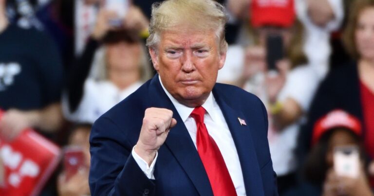 Doctors Say Trump Has ‘Psychosis’ — Here’s What the Evidence Actually Shows - Featured image