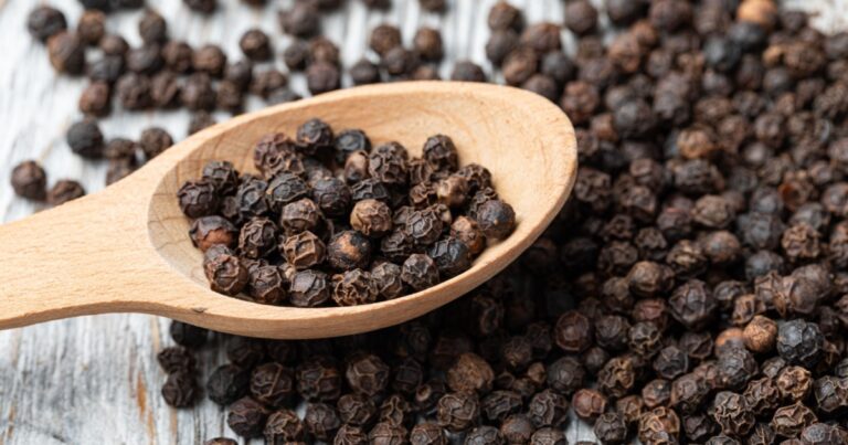 7 Anti-Inflammatory Spices Backed by Science - Featured image