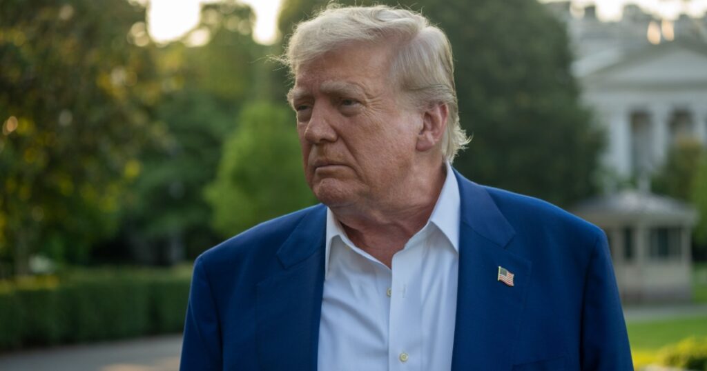 Donald Trump Misses Major Faith Rally for Golf Trip - Featured image