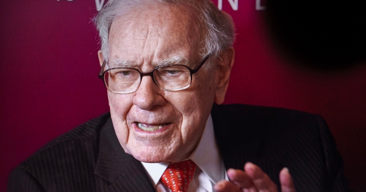 Warren Buffett Exposed the Top Reason for Donald Trump’s Business Failures
