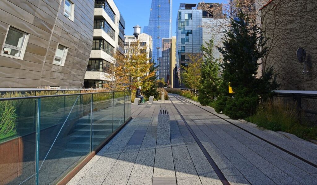Section of Manhattan's High Line Park trail in Autumn.