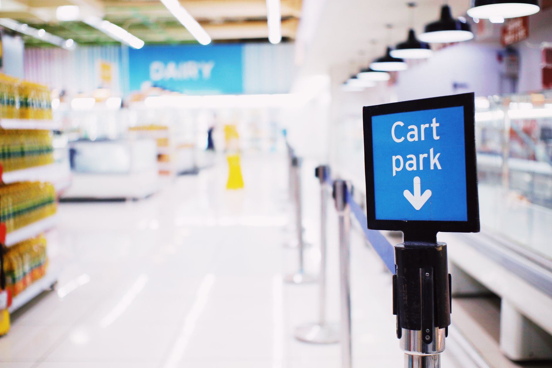 America’s Biggest Supermarket Chain Is Taking on Costco and Walmart