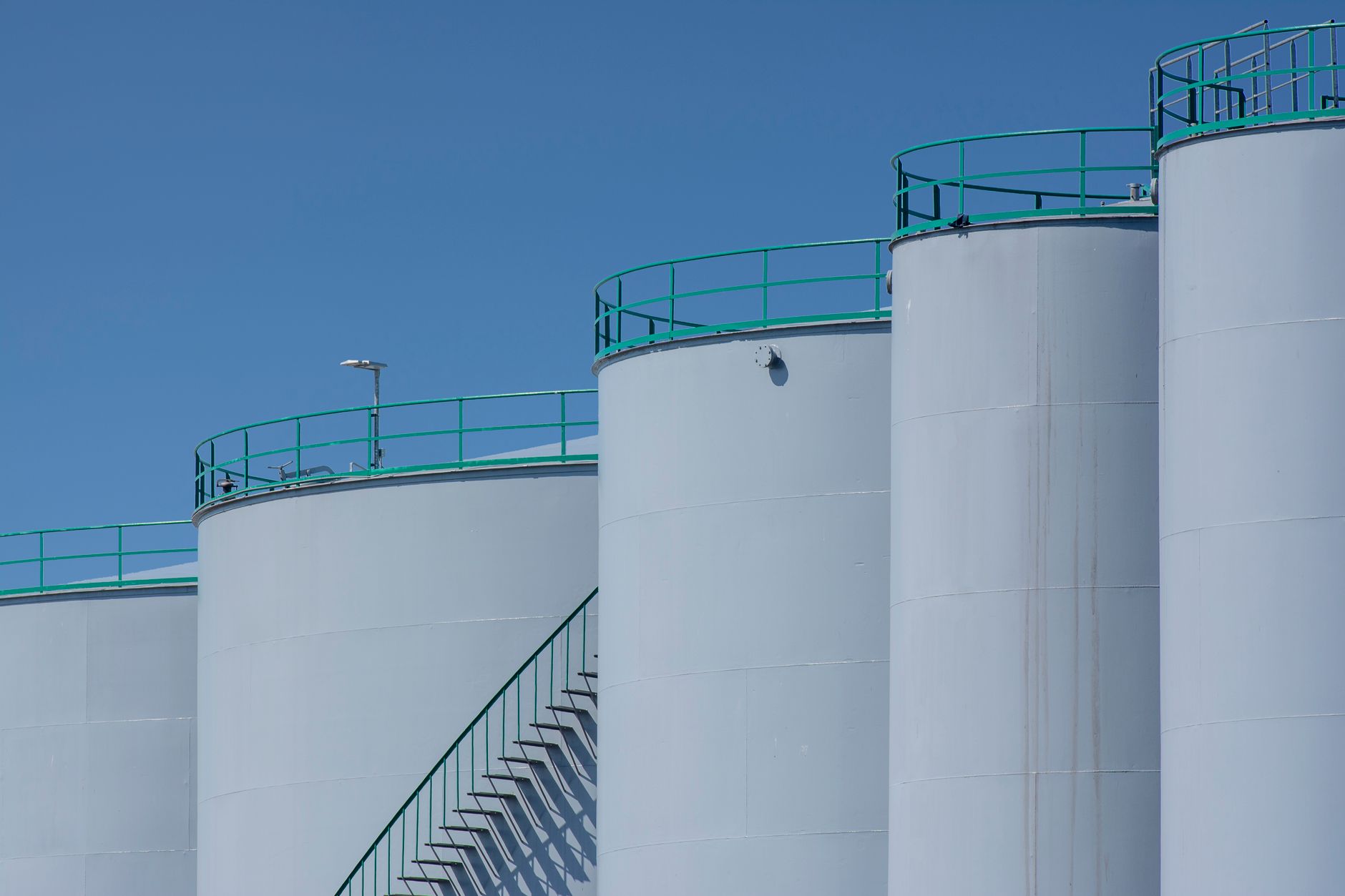 State Evacuates 40,000 as Chemical Tank Faces Explosion Risk