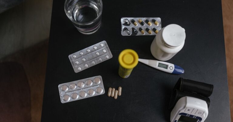 7 Common Medications You Shouldn’t Take With Your Morning Coffee - Featured image