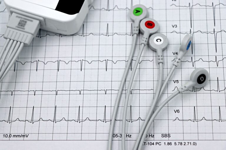 Study Reveals Shocking Connection Between Energy Drinks and Sudden Cardiac Arrest - Featured image