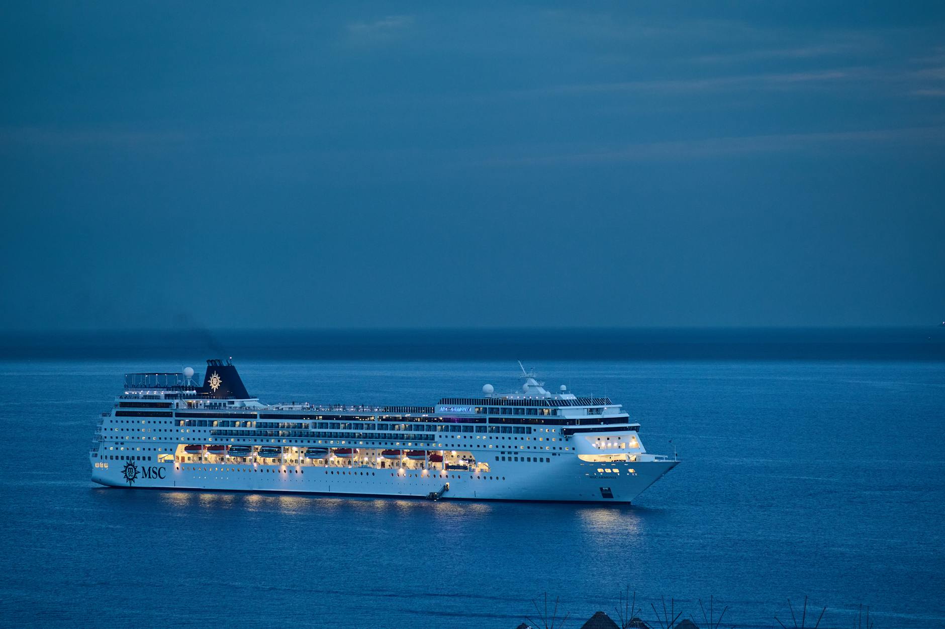 The Mile-Long Freedom Ship ‘Floating City’ Could Actually Happen